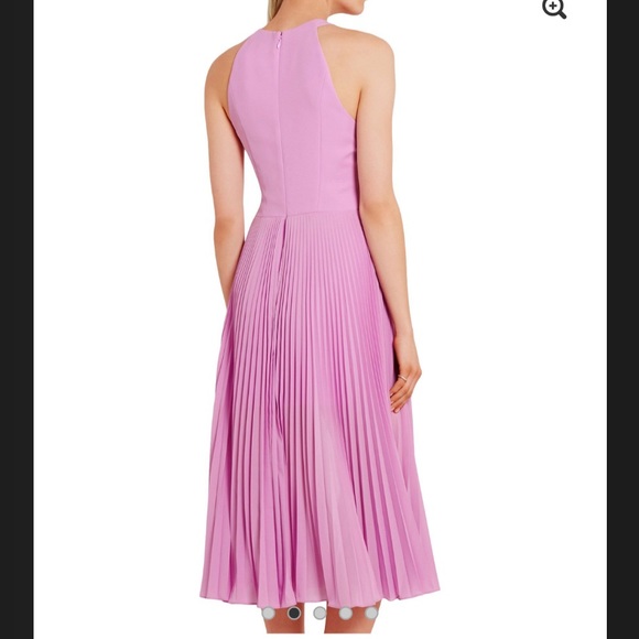 Halston Heritage Pleated crepe midi dress - Picture 2 of 5